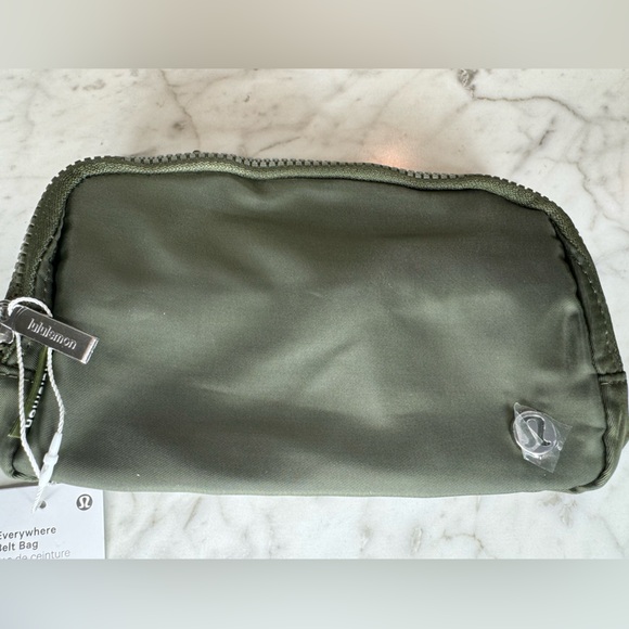 lululemon athletica Handbags - NWT Everywhere Belt Bag 1L Olive green